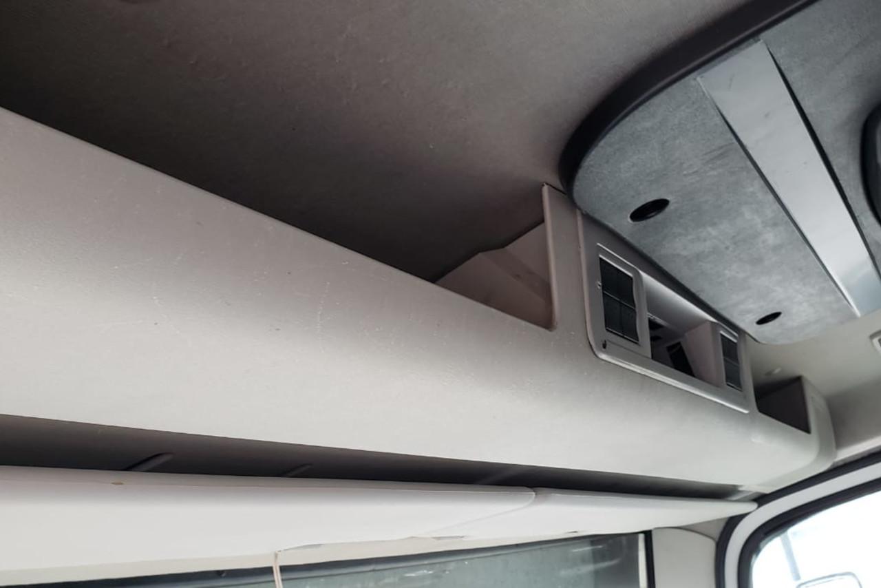 Volkswagen 24-280 E Constellation 6x2 - 13/13 2