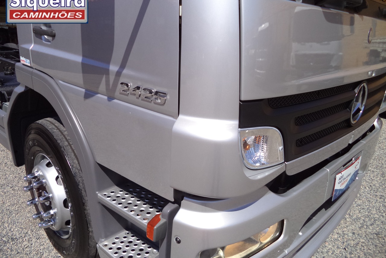 Mercedes Benz Atego 2425 - 08/09 4