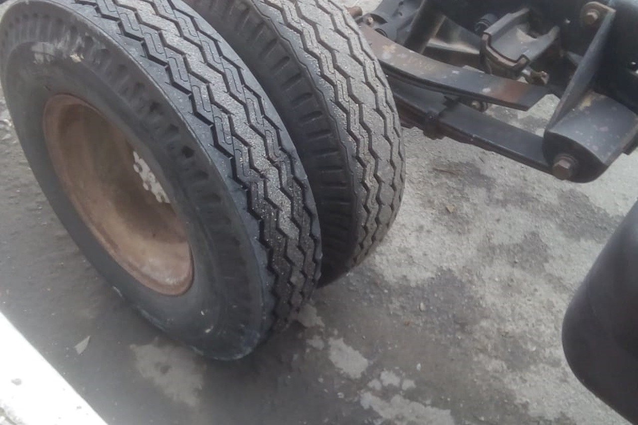 Ford F4000 - 09/09 5