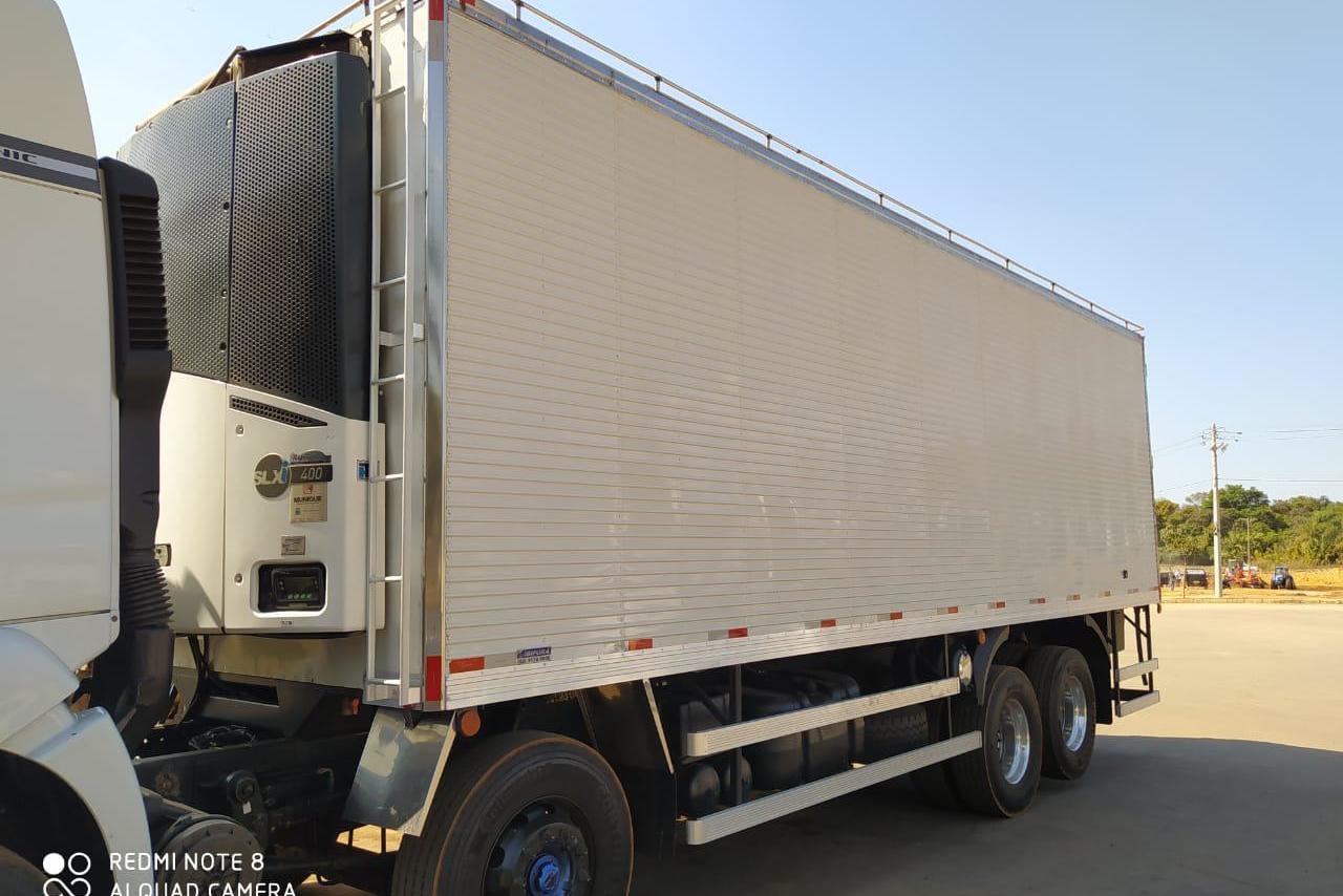 Volkswagen 30-330 Constellation 8x2 - 18/18 2