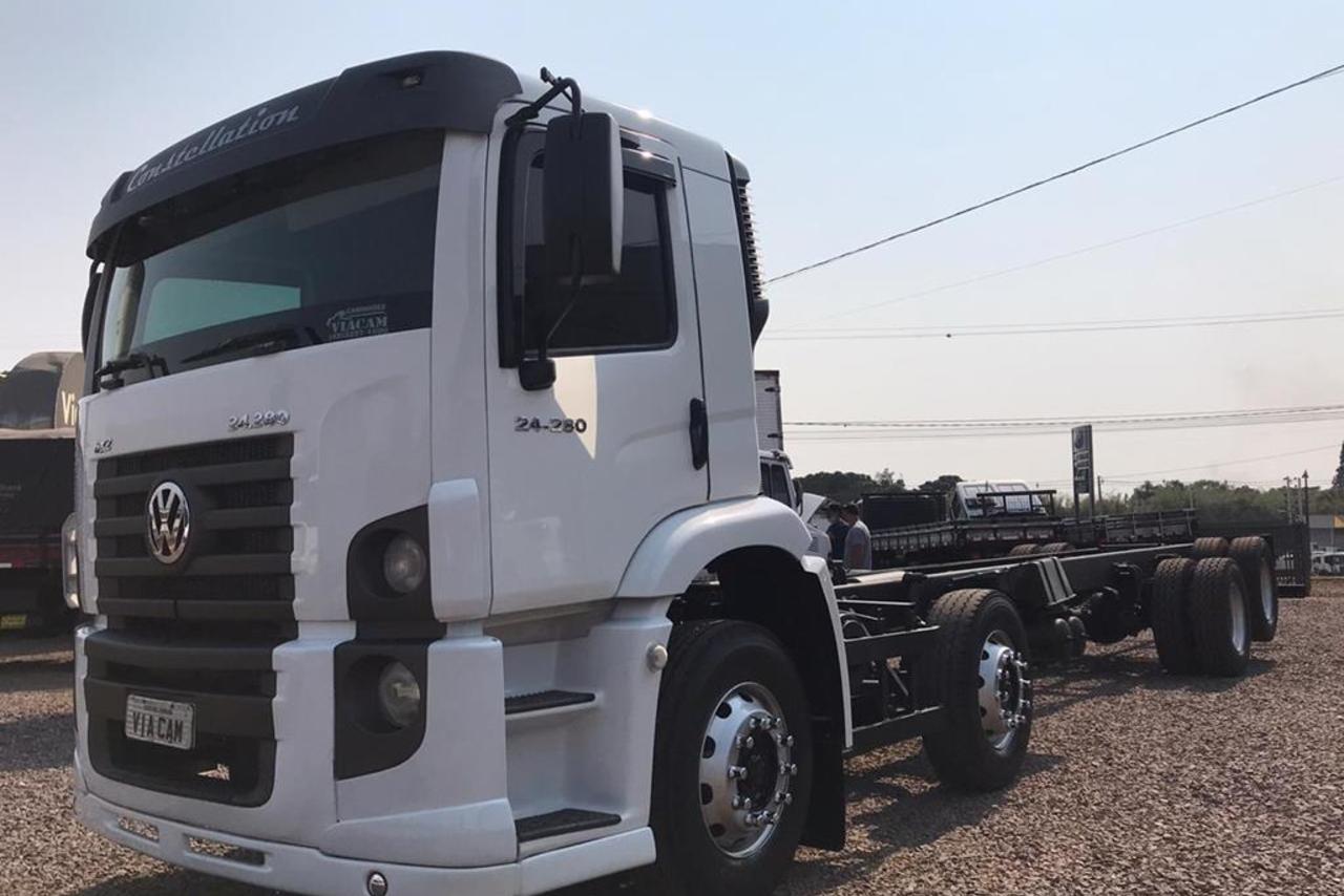 Volkswagen 24-280 E Constellation 6x2 - 12/13 3