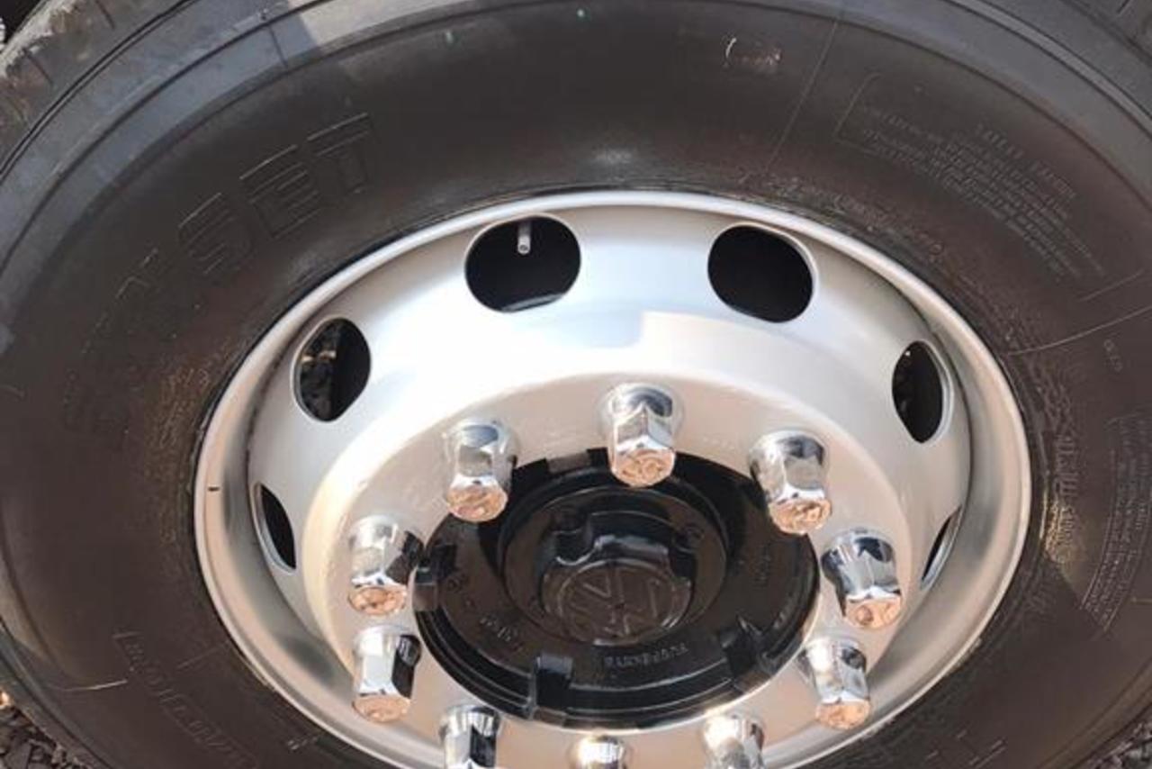 Volkswagen 24-280 E Constellation 6x2 - 12/13 14
