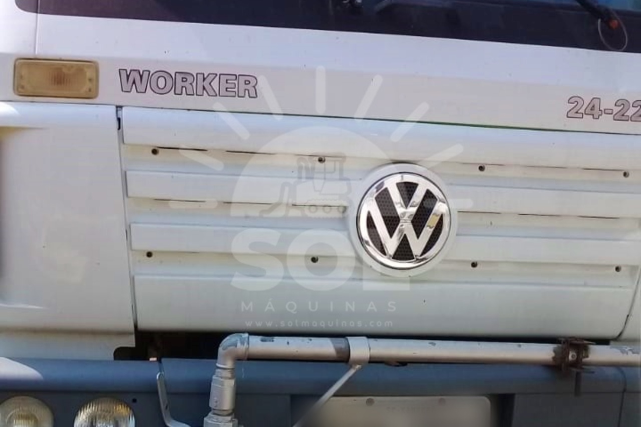 Volkswagen 24 220 - 12/12 4