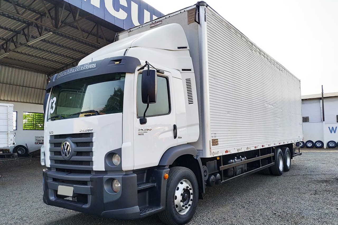 Volkswagen 24-280 E Constellation 6x2 - 13/13 4