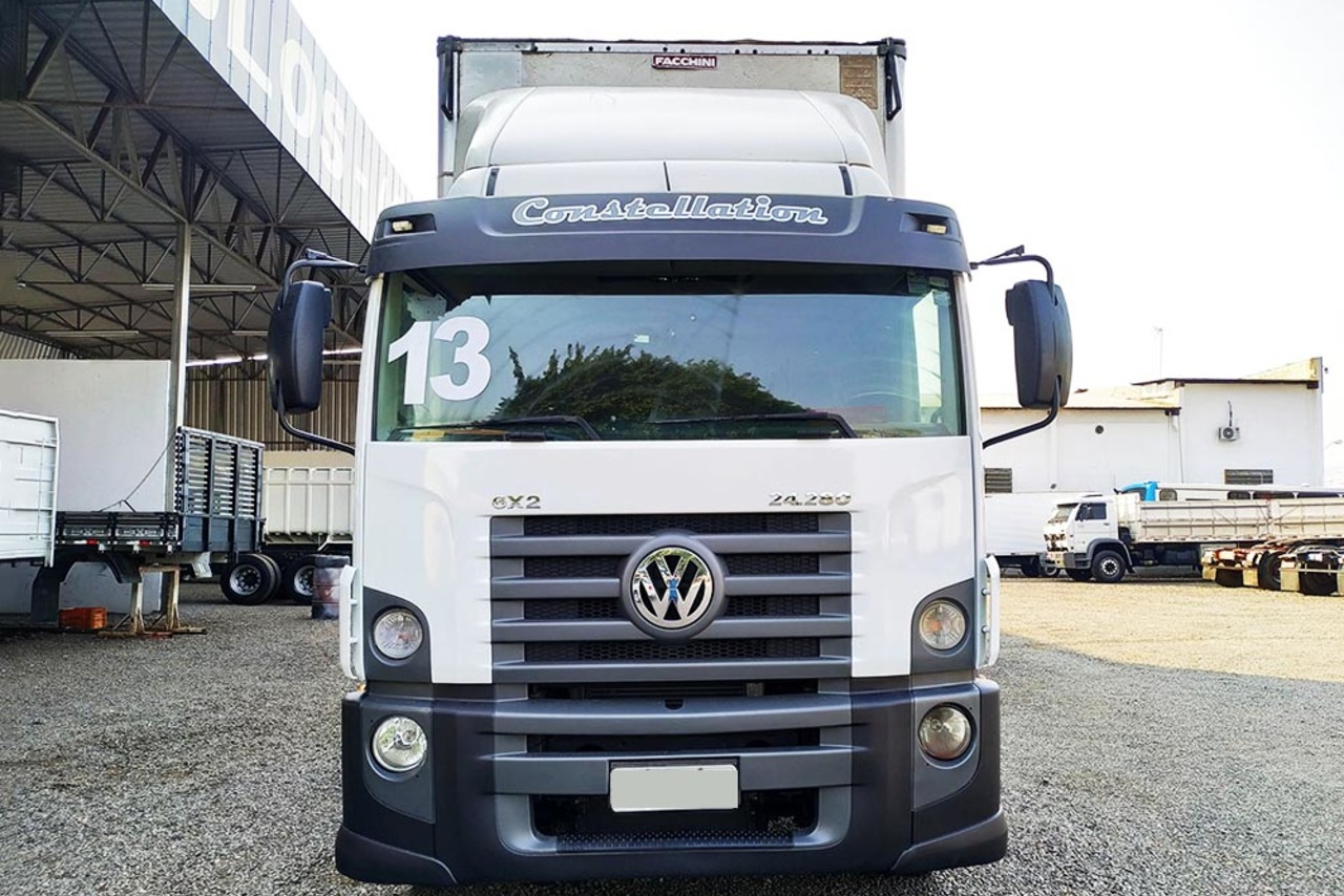 Volkswagen 24-280 E Constellation 6x2 - 13/13 6