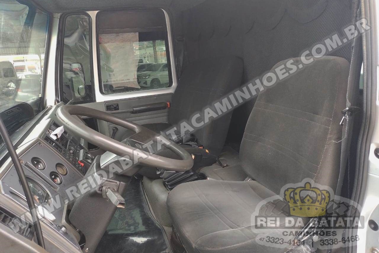 Ford Cargo815 - 03/03 11