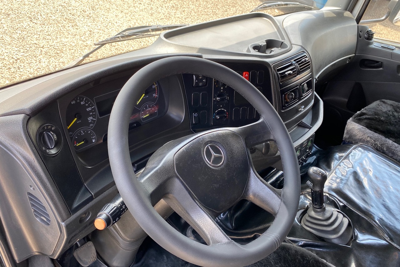 Mercedes Benz Atego 2426 - 14/14 8