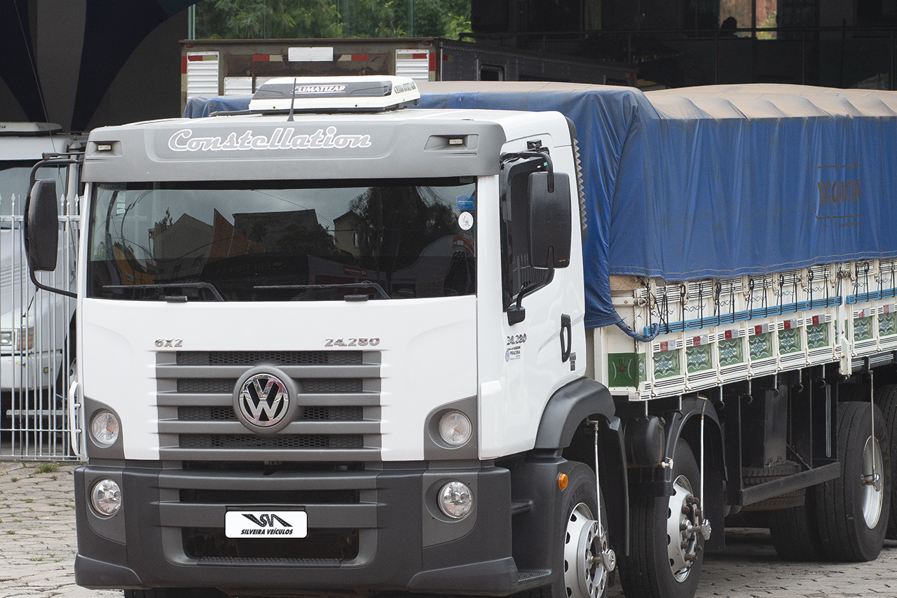 Volkswagen 24-280 E Constellation 6x2 - 13/14 2