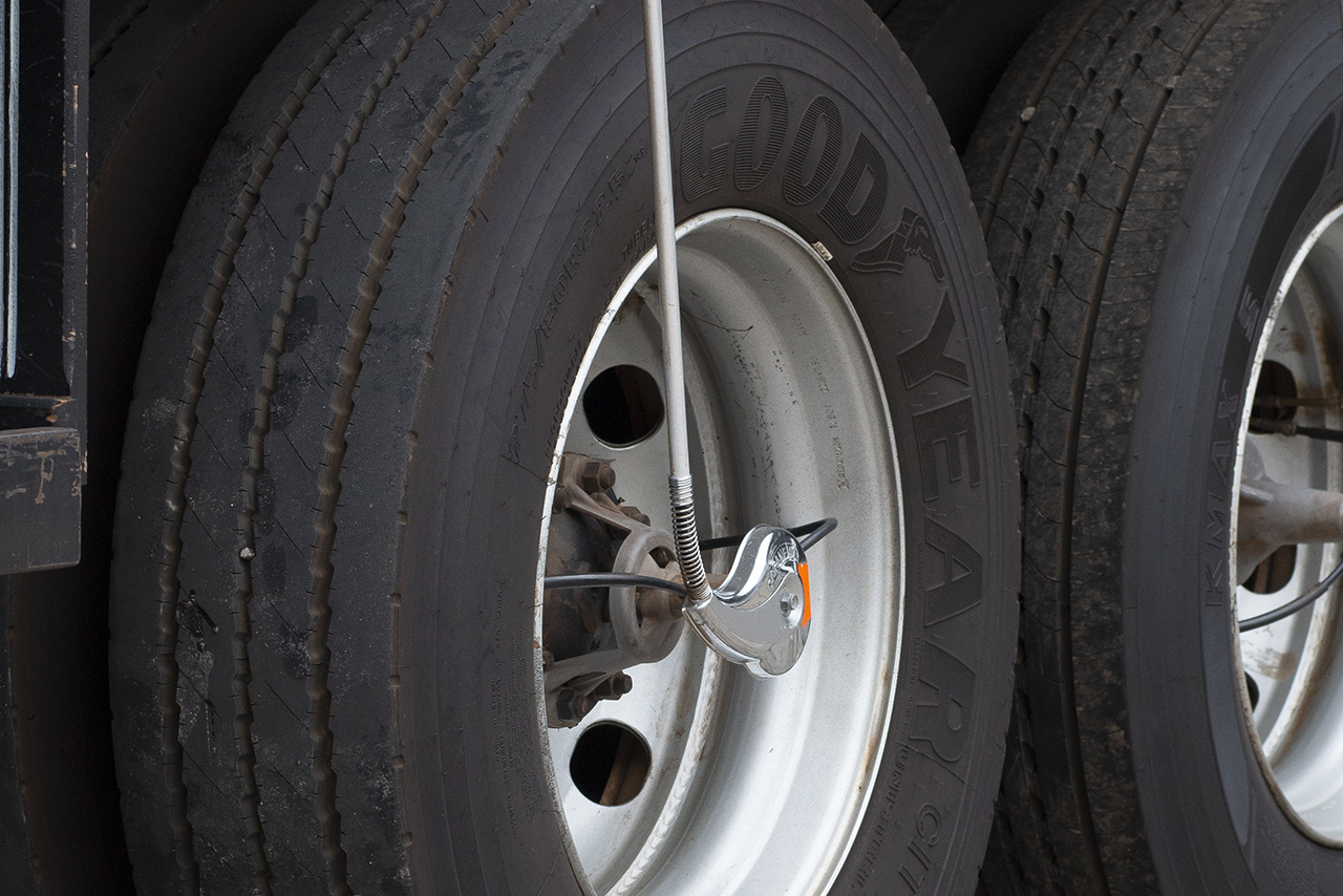 Volkswagen 24-280 E Constellation 6x2 - 13/14 9