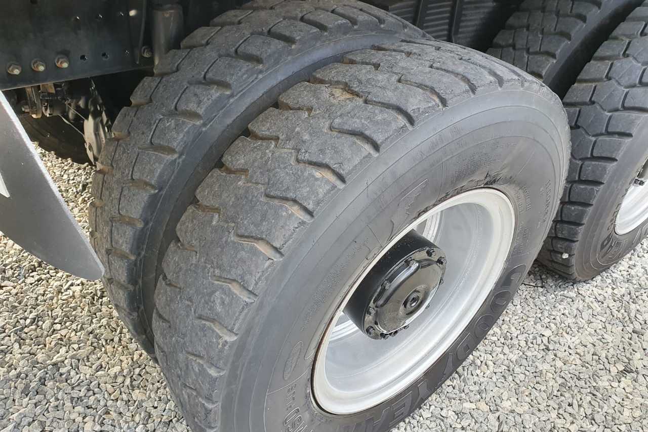 Mercedes Benz Axor 2831 - 12/13 11