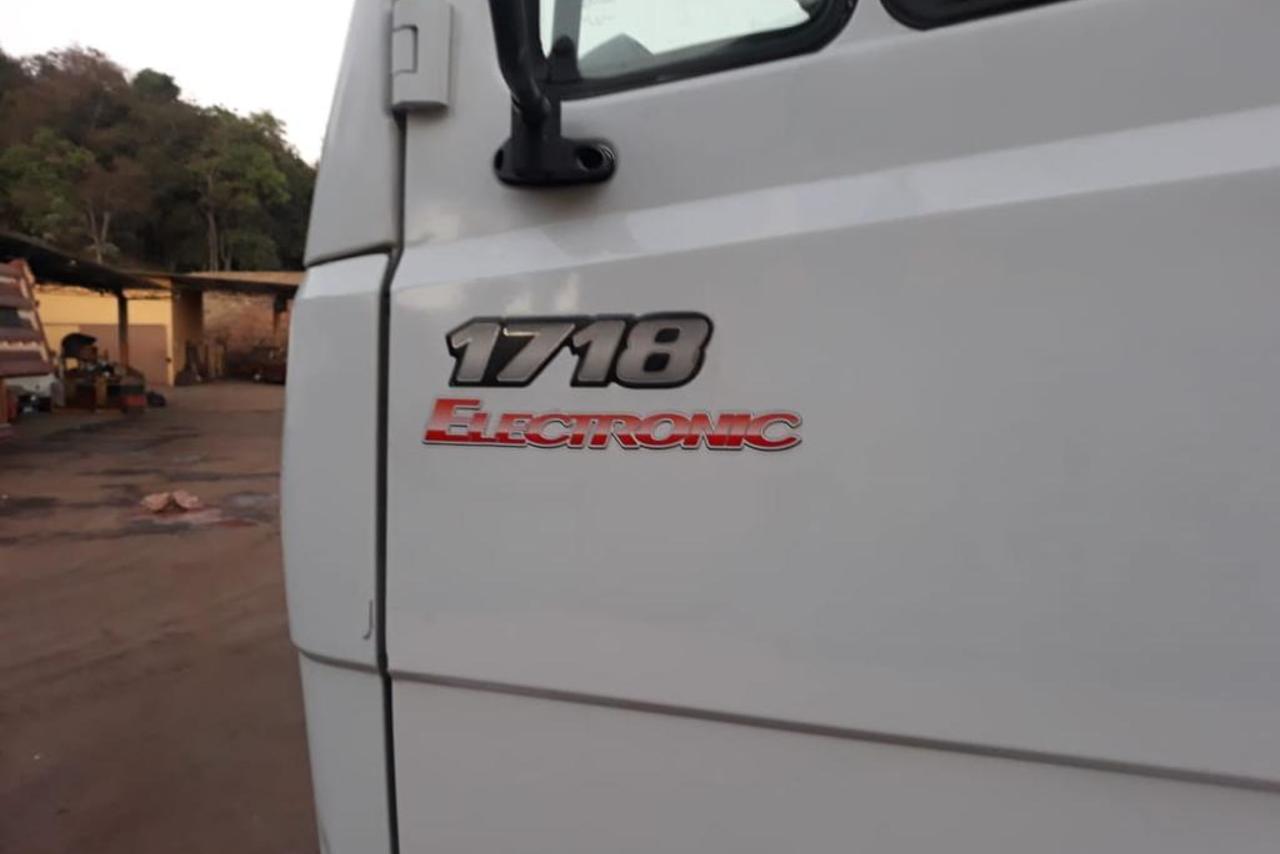 Mercedes Benz MB 1718 - 11/11 2