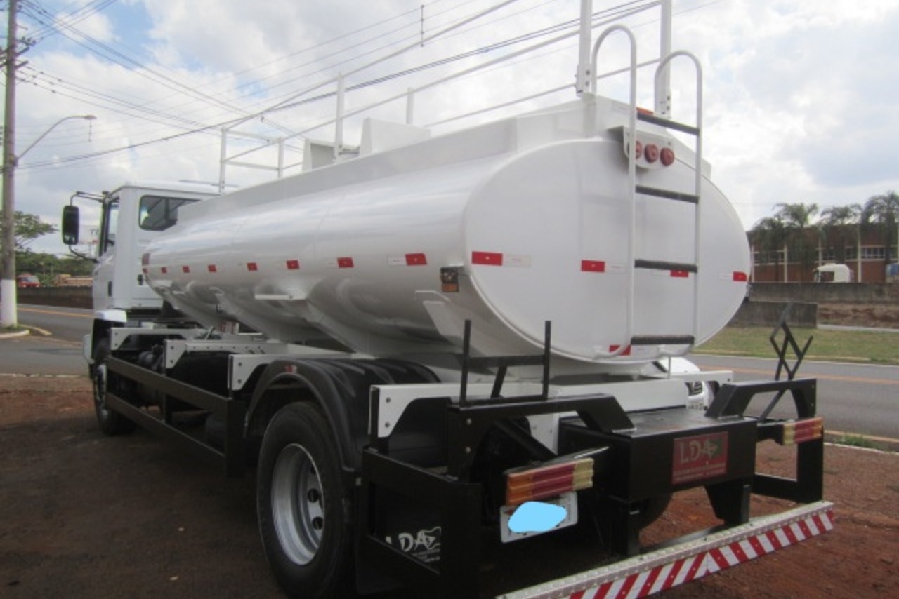 Mercedes Benz MB 1718 - 10/10 4