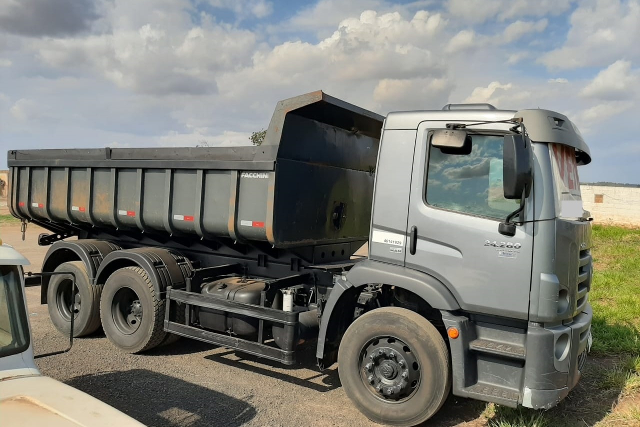 Volkswagen 24-280 E Constellation 6x2 - 13/13 1