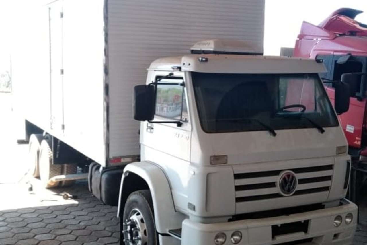 Volkswagen 23 220 - 05/05 8