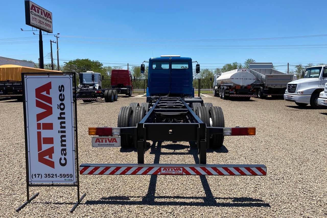 Mercedes Benz MB 2324 - 15/16 5