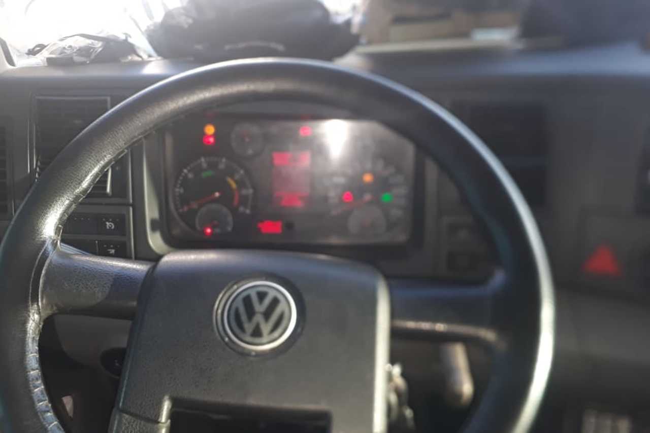 Volkswagen 24-280 E Constellation 6x2 - 12/12 3