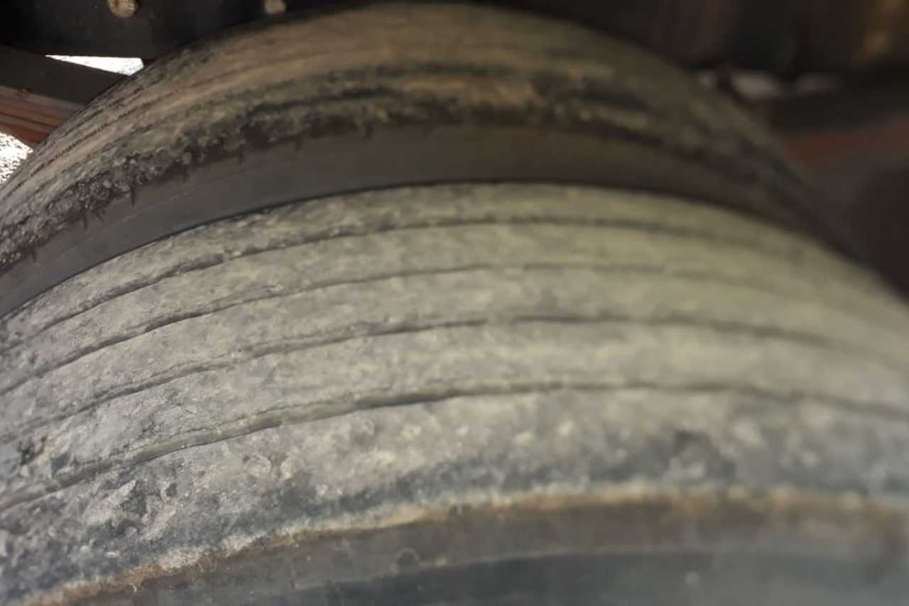 Volkswagen 24-280 E Constellation 6x2 - 12/12 15