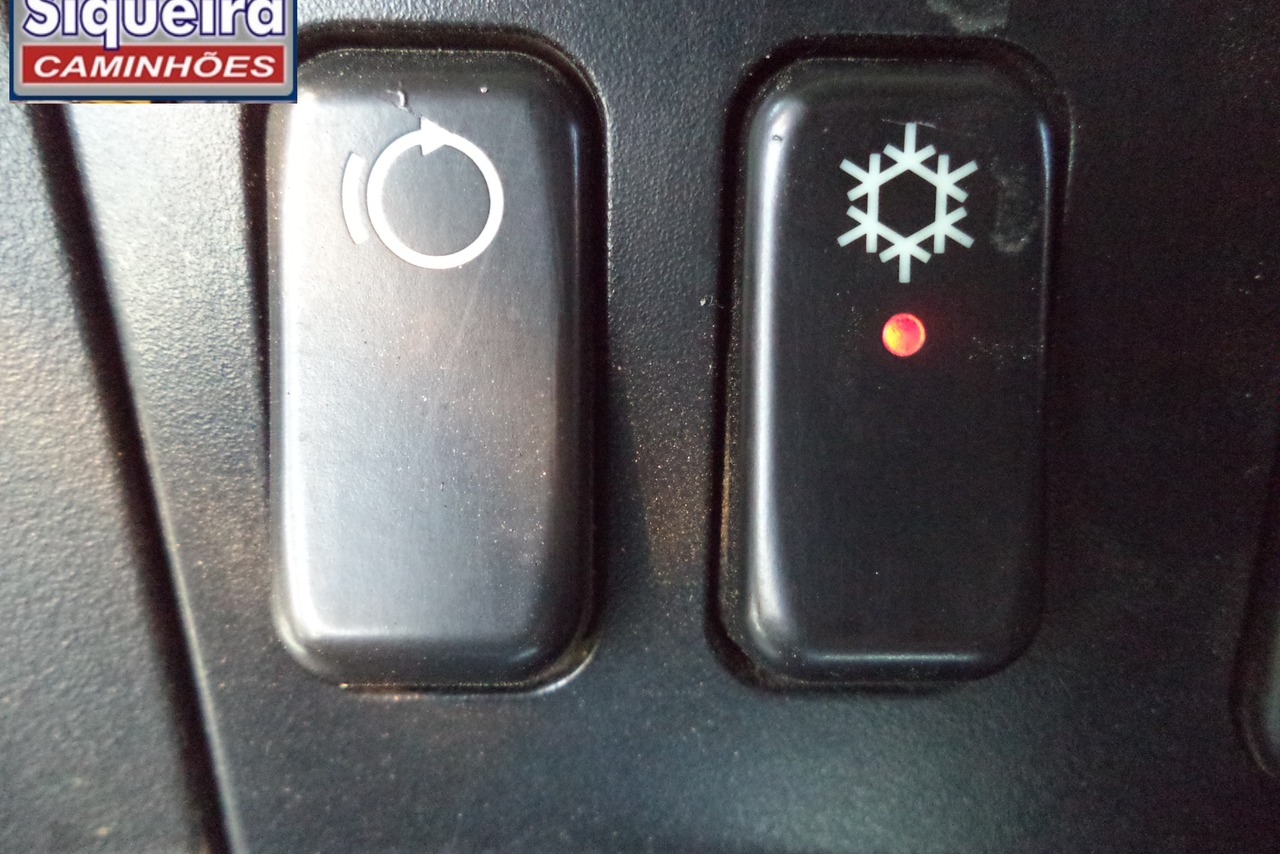 Mercedes Benz Atego 2425 - 11/12 13