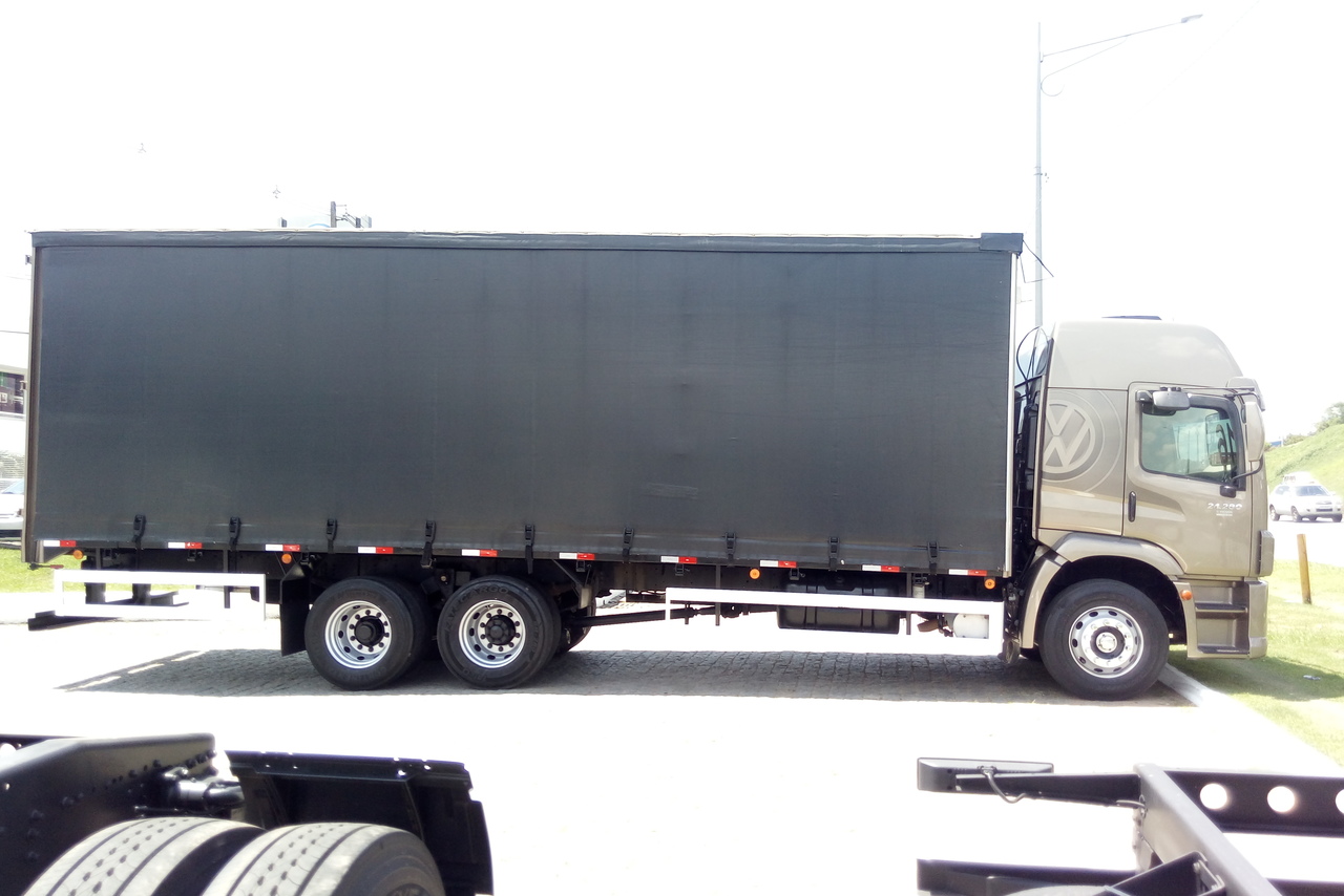 Volkswagen 24-280 E Constellation 6x2 - 15/16 4