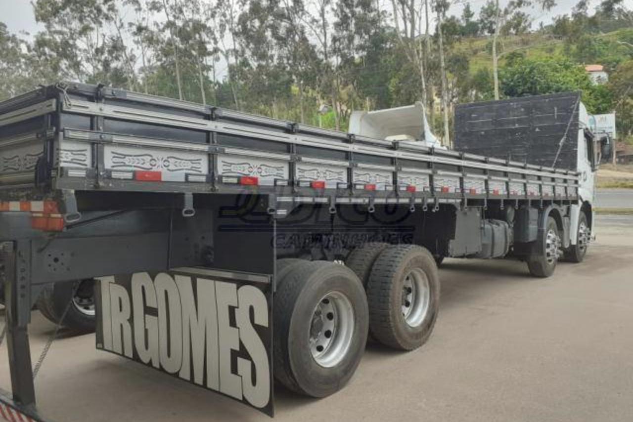 Volkswagen 30-330 Constellation 8x2 - 19/20 4