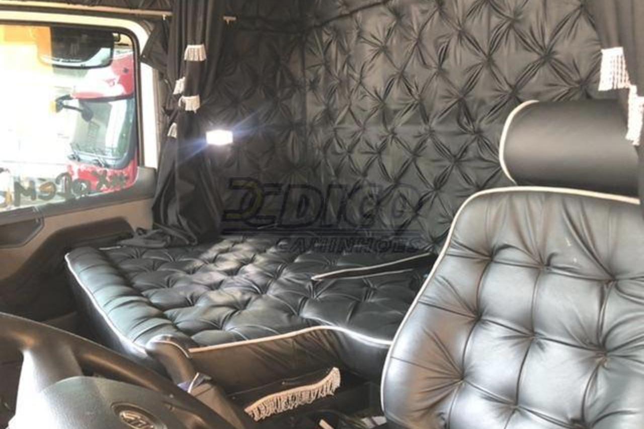 Volkswagen 30-330 Constellation 8x2 - 19/20 7