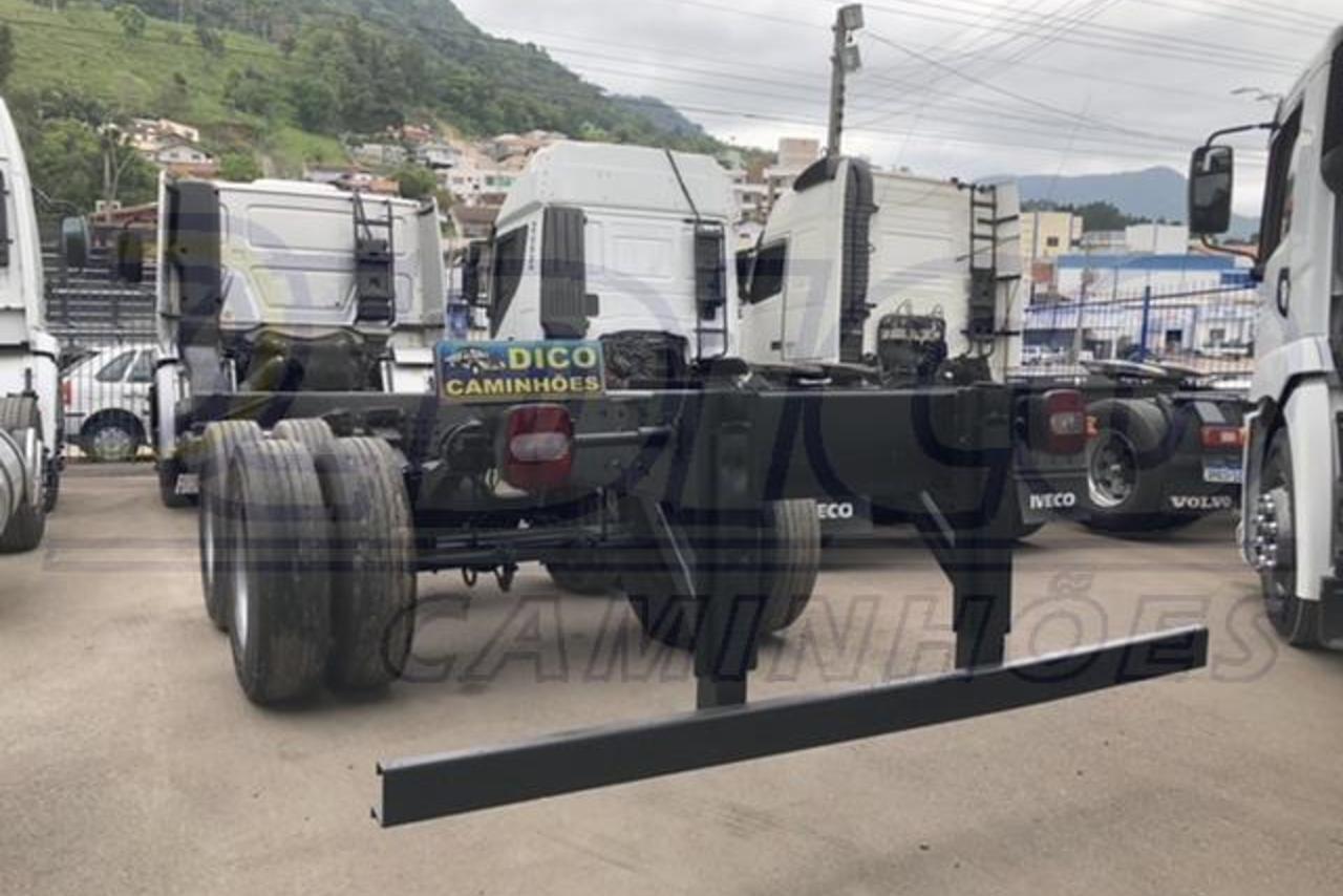 Volkswagen 24-280 E Constellation 6x2 - 12/12 5