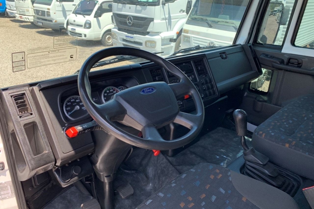 Ford Cargo1119 - 15/16 13