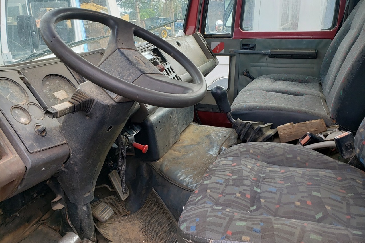 Ford Cargo815 - 01/01 5
