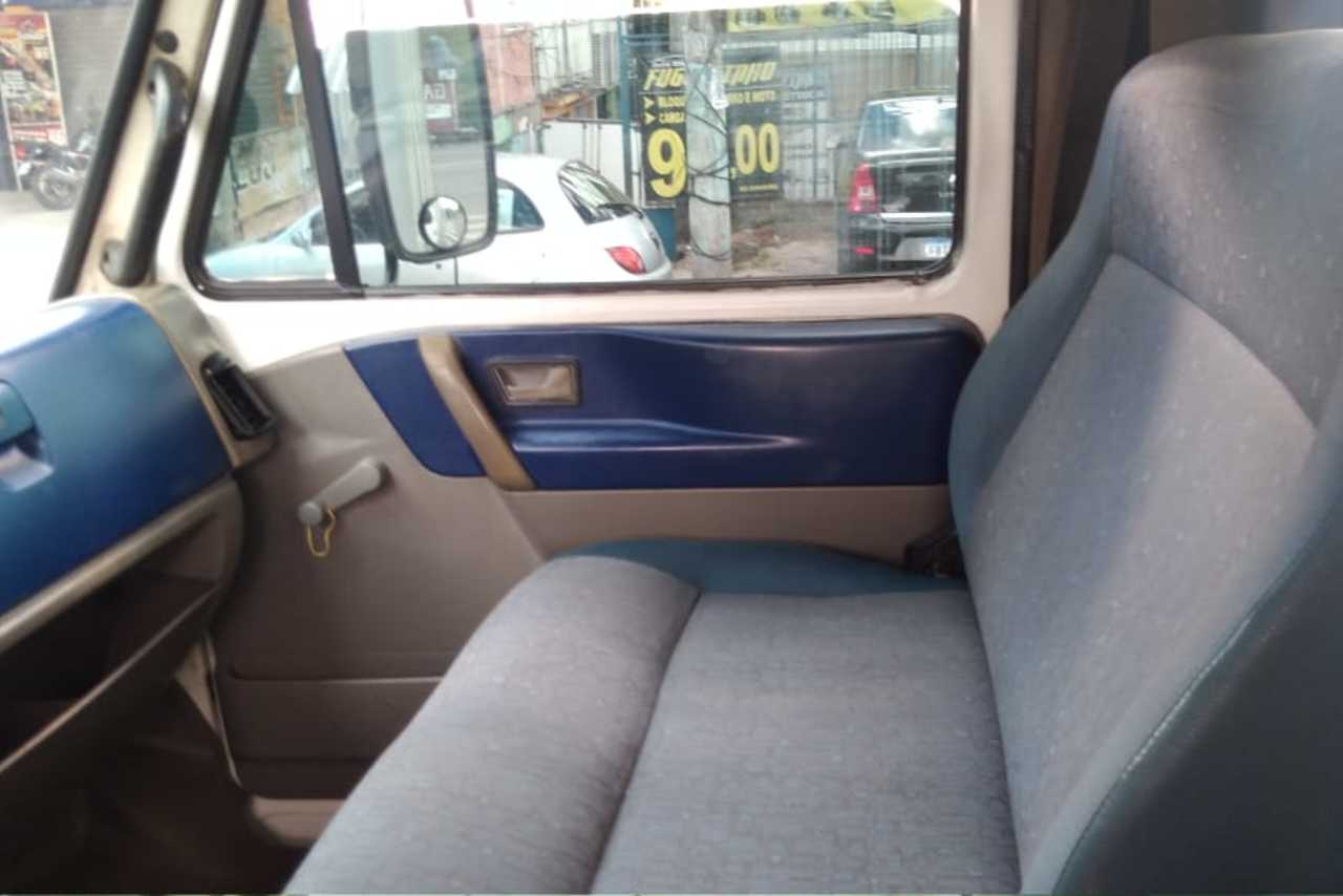 Volkswagen 8 120 - 06/06 7