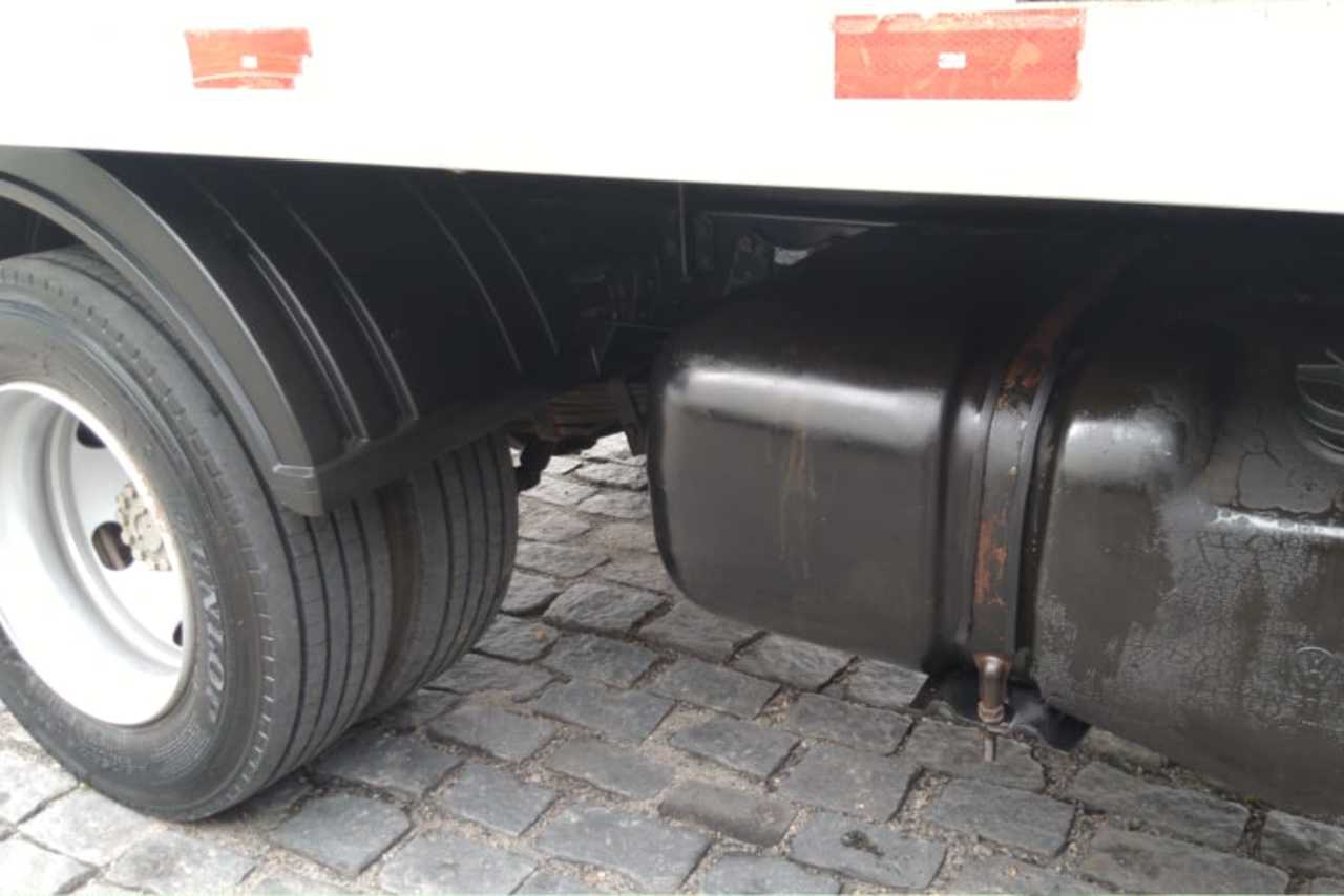 Volkswagen 8 120 - 06/06 11