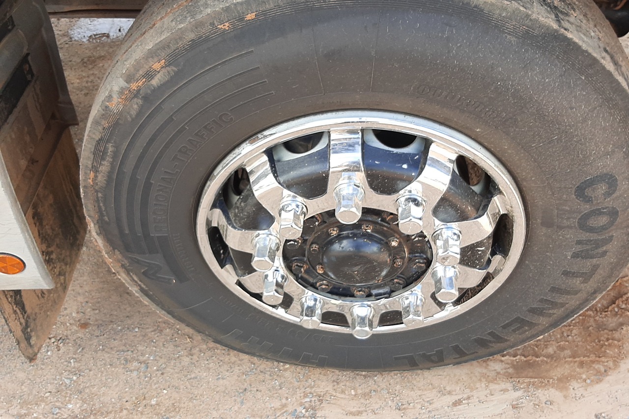 Mercedes Benz Axor 1933 - 12/12 16