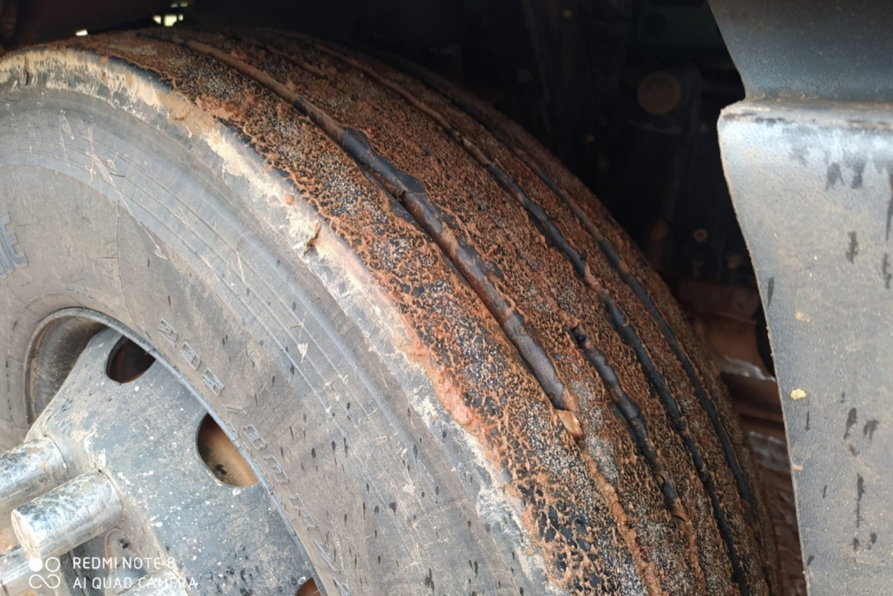 Ford Cargo1933 - 12/13 8