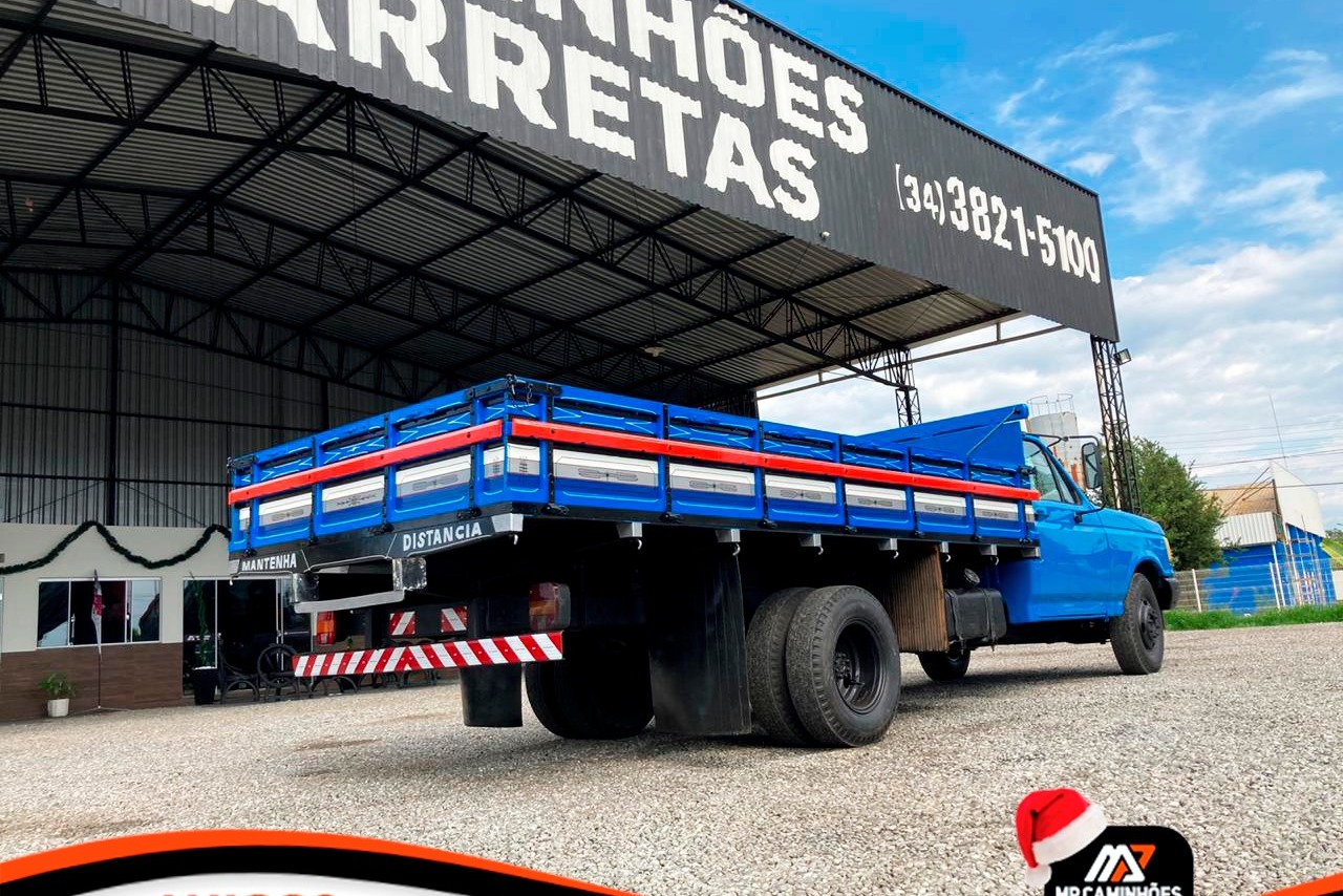 Ford F4000 - 94/94 18