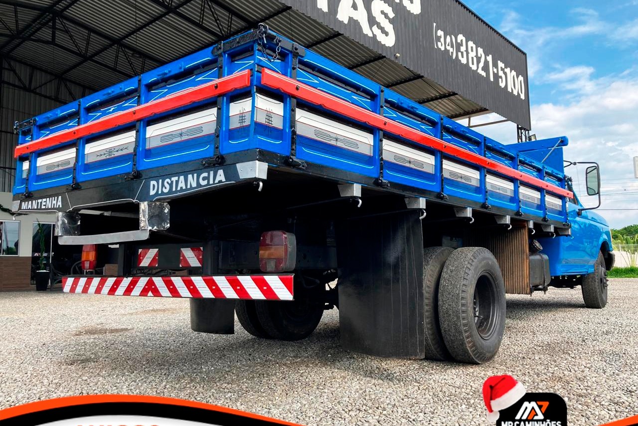 Ford F4000 - 94/94 20
