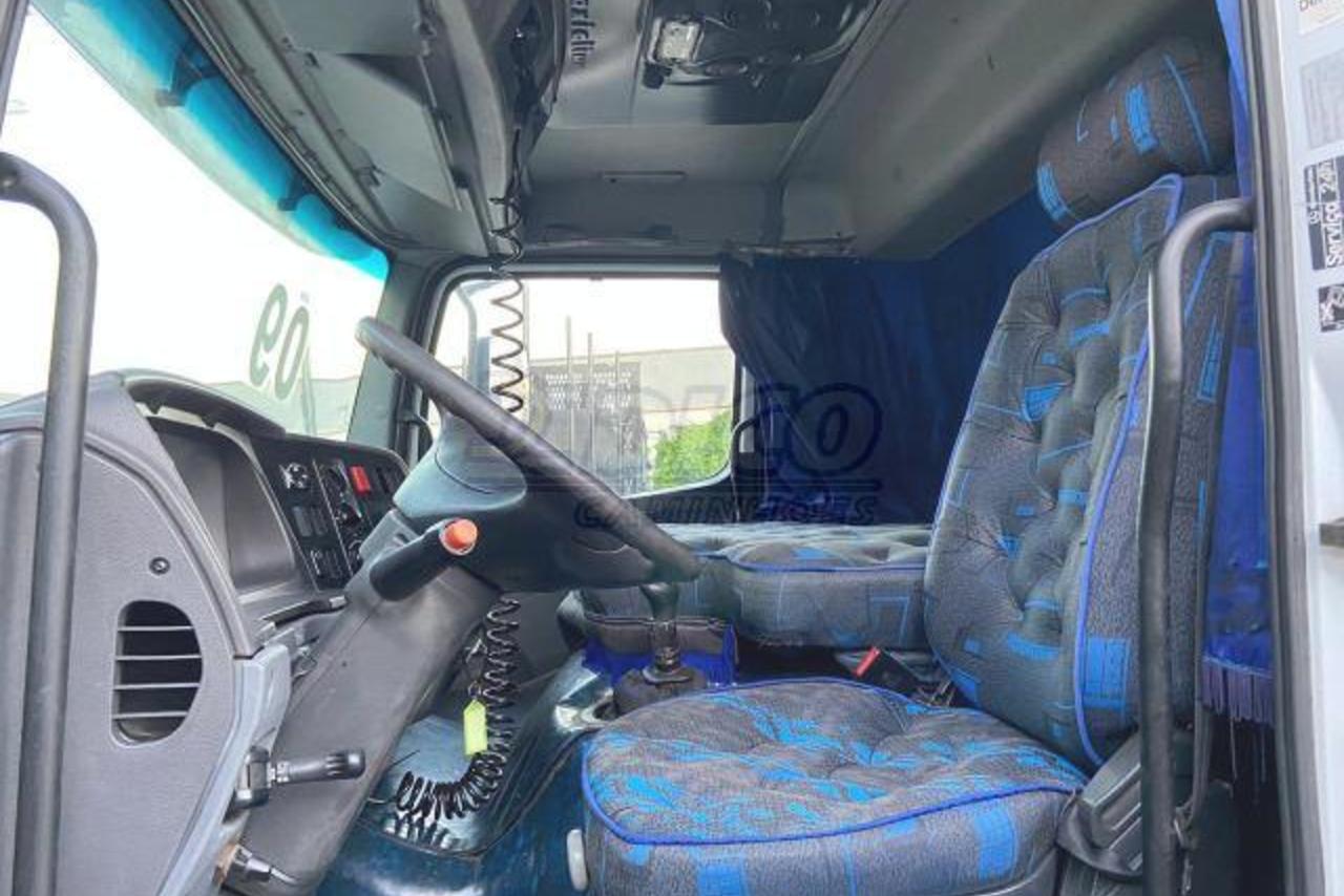 Mercedes Benz Atego 2425 - 09/09 4