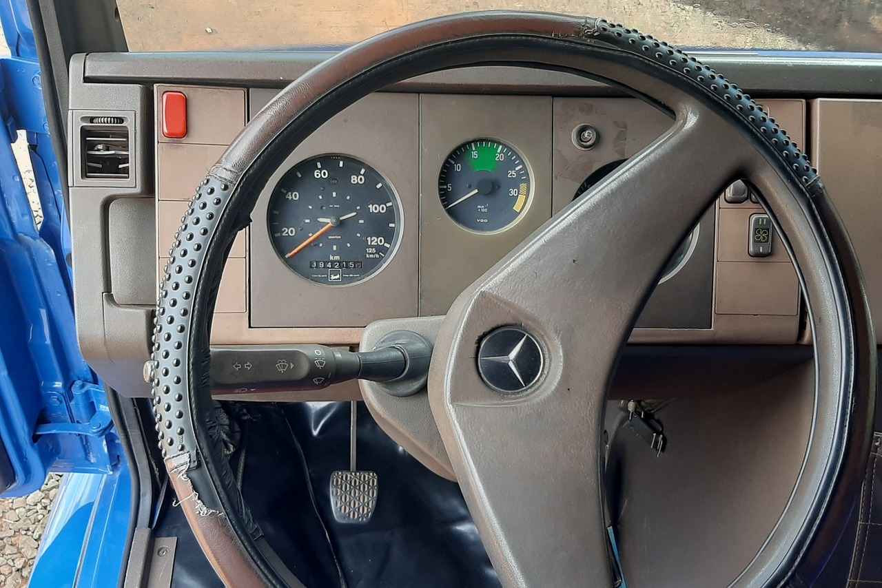 Mercedes Benz MB 709 - 89/89 11
