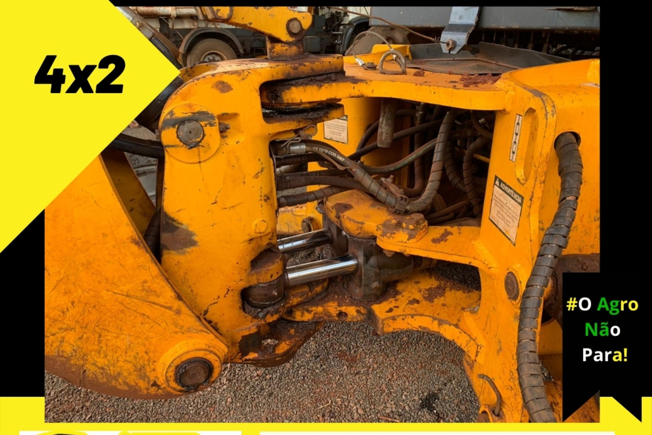 JCB 3C - 09/09 3