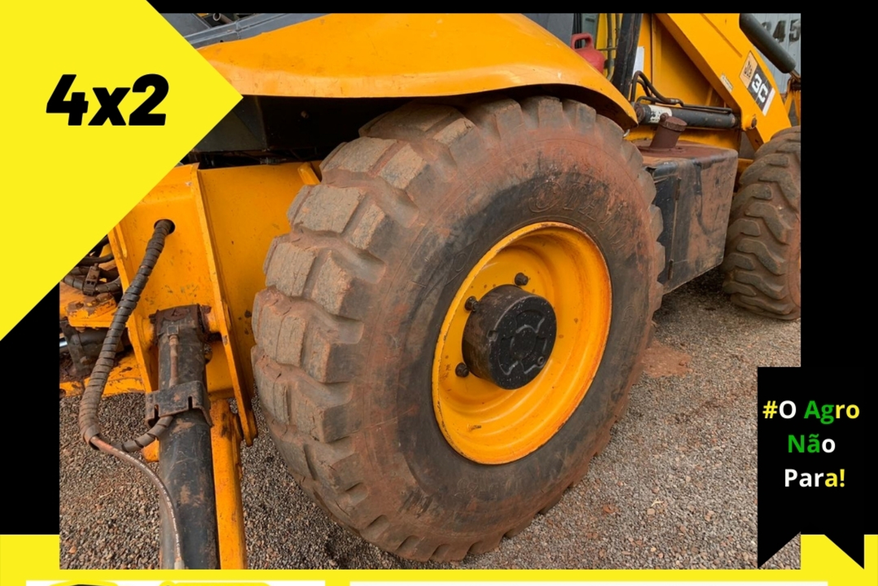 JCB 3C - 09/09 13
