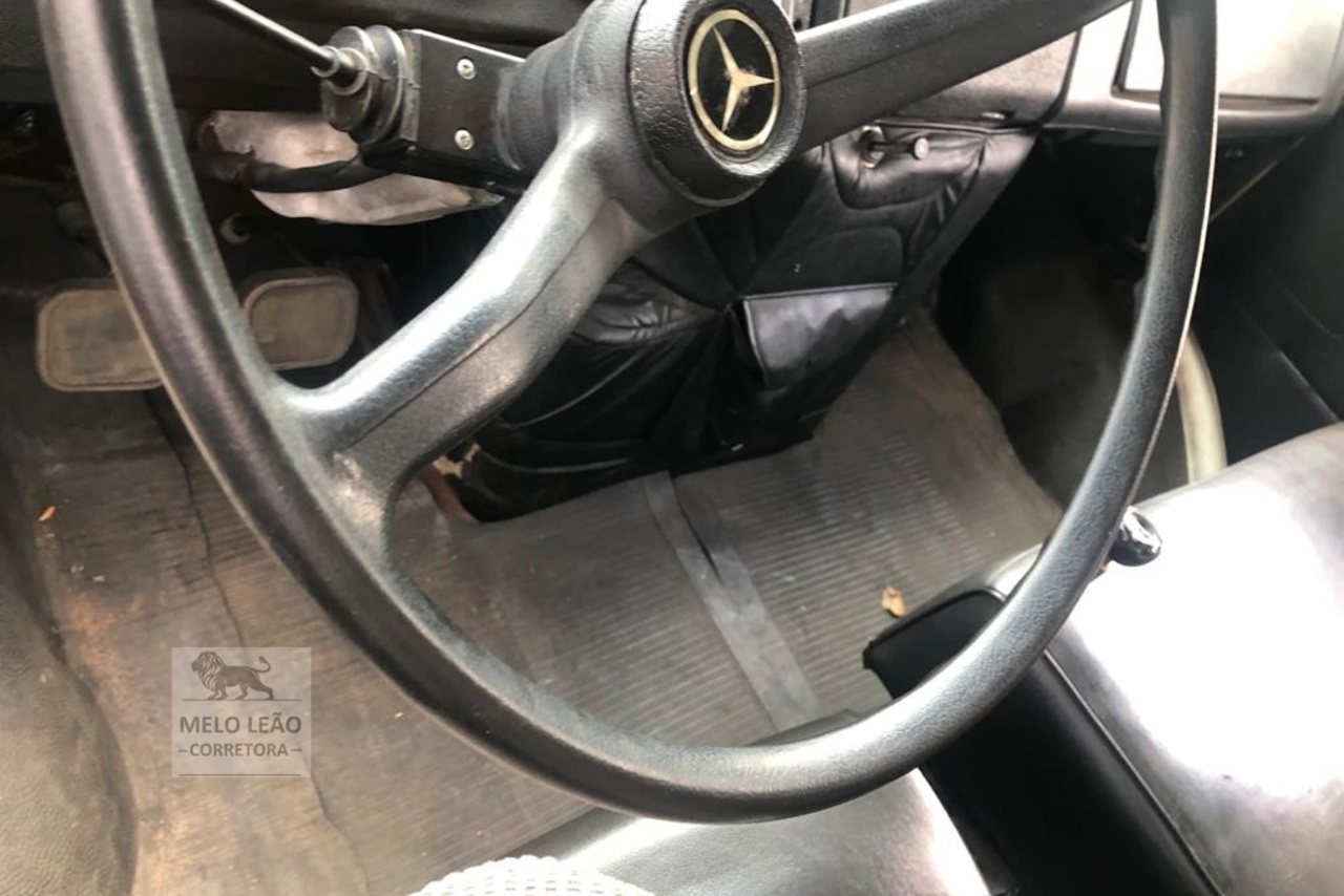 Mercedes Benz MB 2213 - 84/84 2