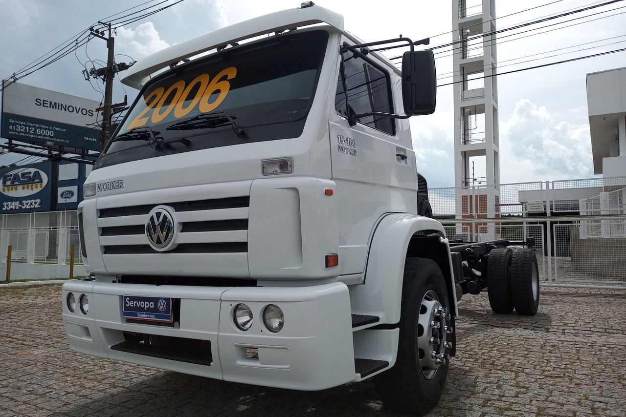 Volkswagen 15-180 E Constellation - 06/06 3