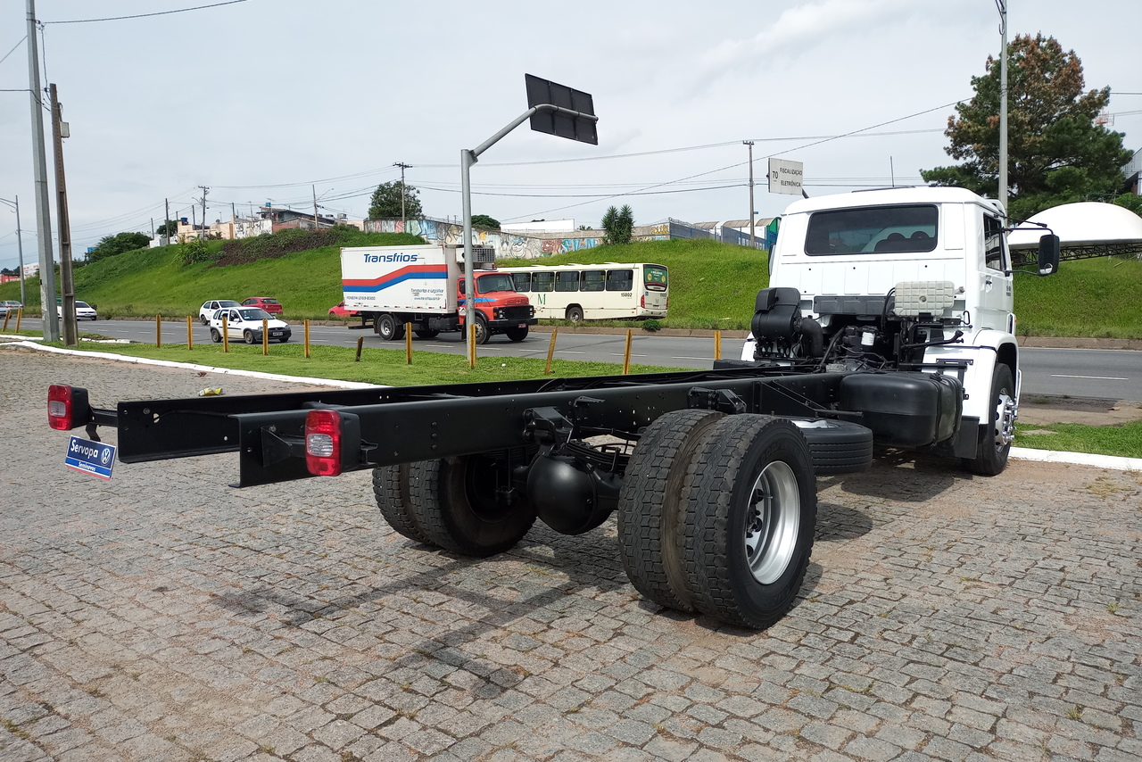 Volkswagen 15-180 E Constellation - 06/06 4