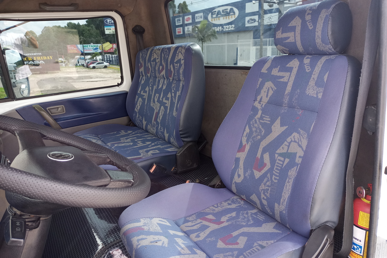 Volkswagen 15-180 E Constellation - 06/06 6