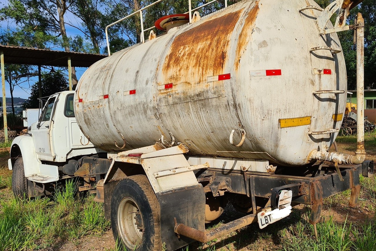 Ford F14000 - 97/97 2
