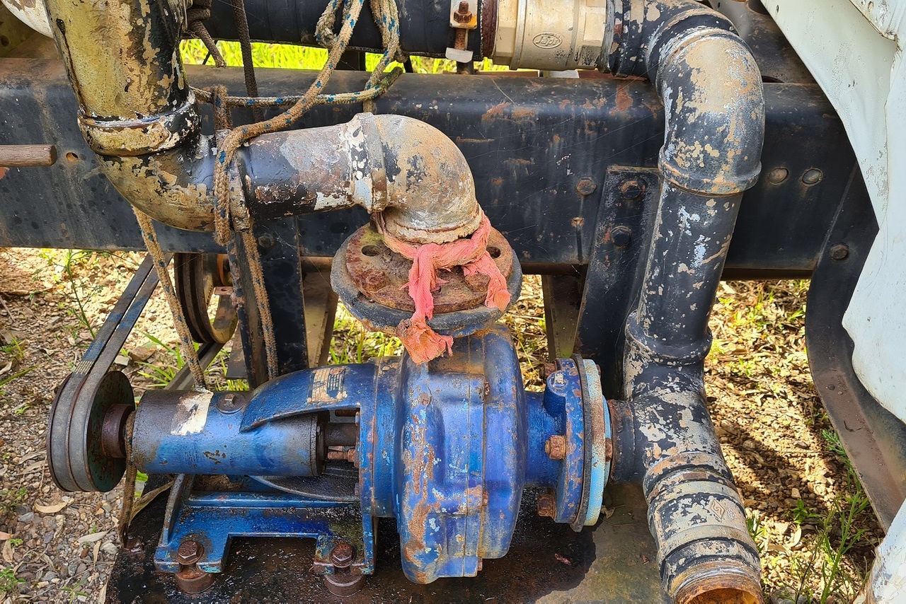 Ford F14000 - 97/97 6