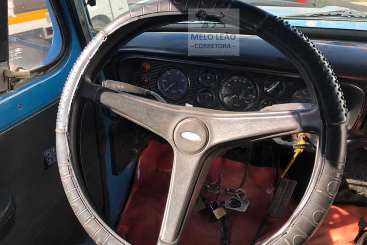 Ford F4000 - 82/82 8