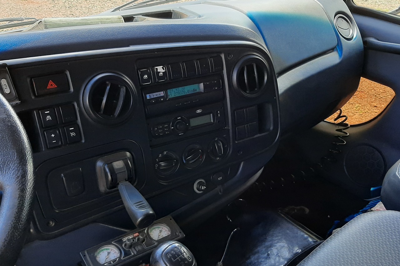 Ford Cargo 1519 - 13/13 15