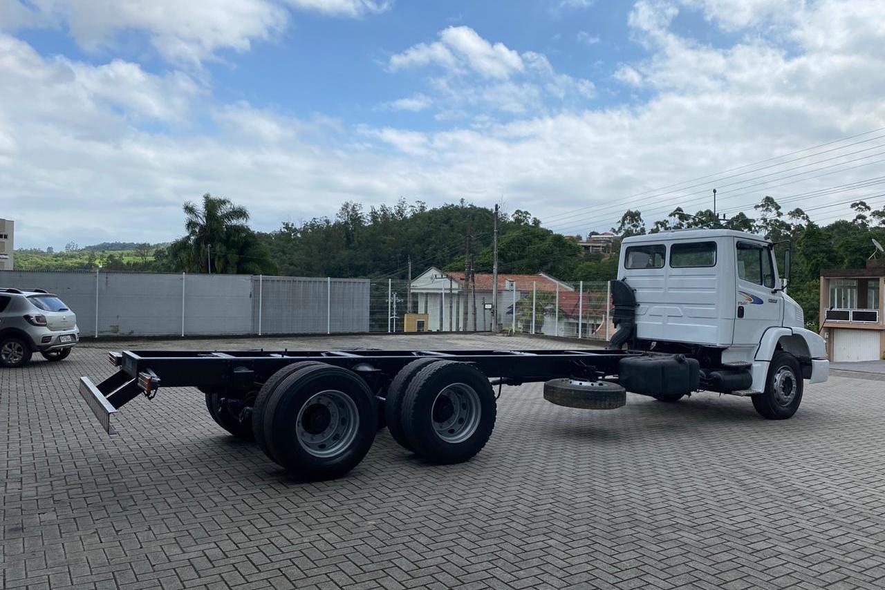Mercedes Benz MB 1620 - 02/02 2