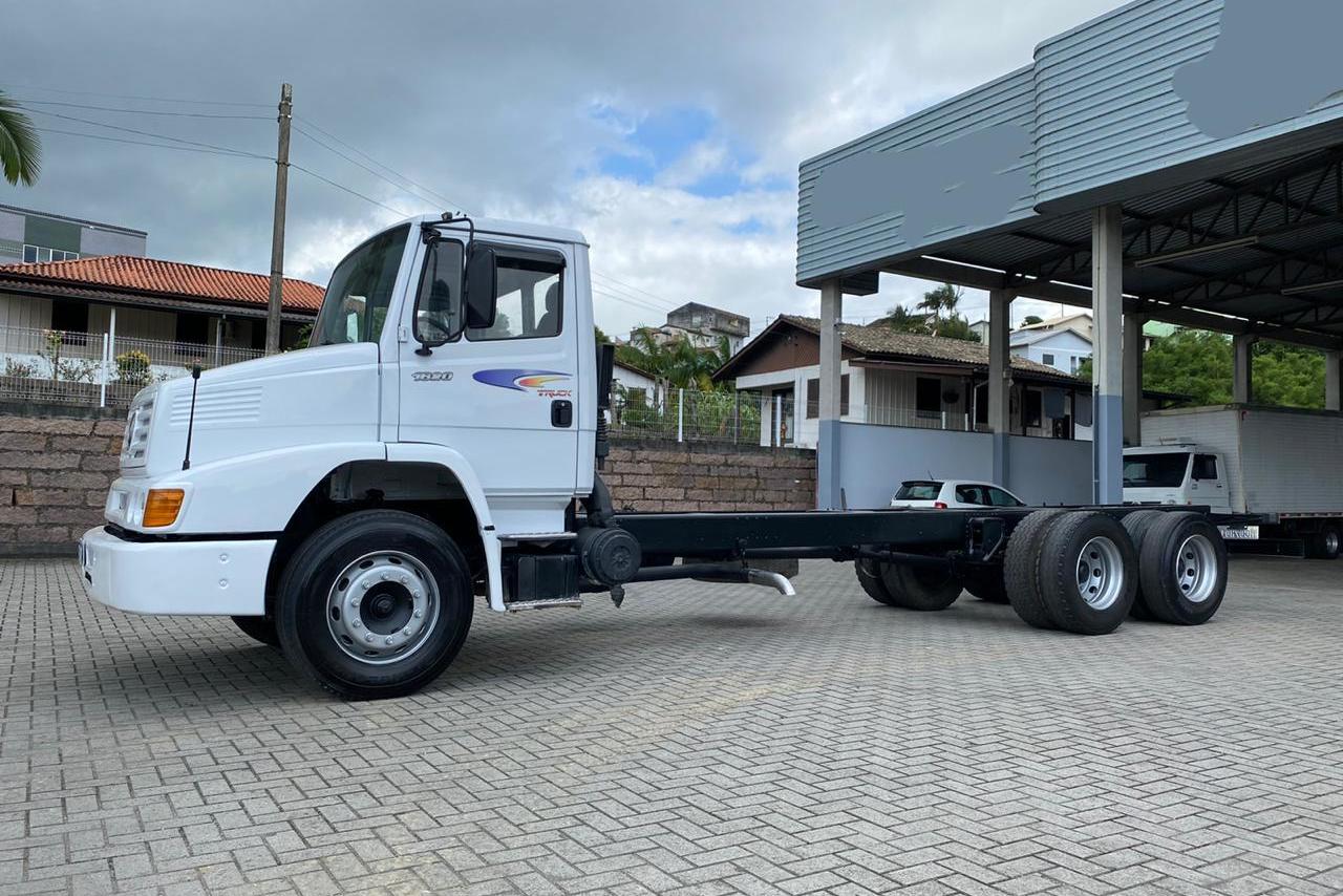 Mercedes Benz MB 1620 - 02/02 4