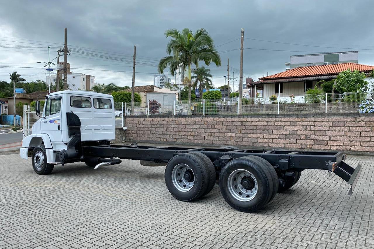 Mercedes Benz MB 1620 - 02/02 6