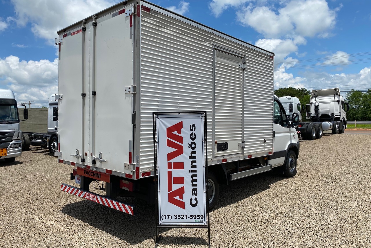 Iveco 35S14 - 13/13 6